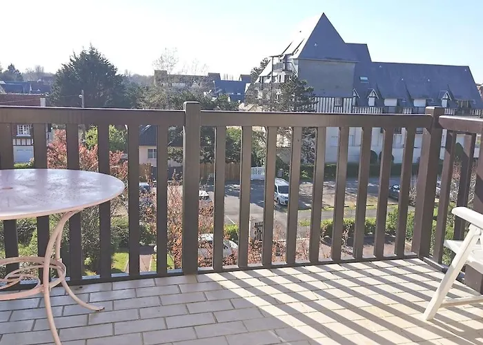 Cabourg Cosy, Appartement Refait A Neuf, 5 Min A Pied De La Mer